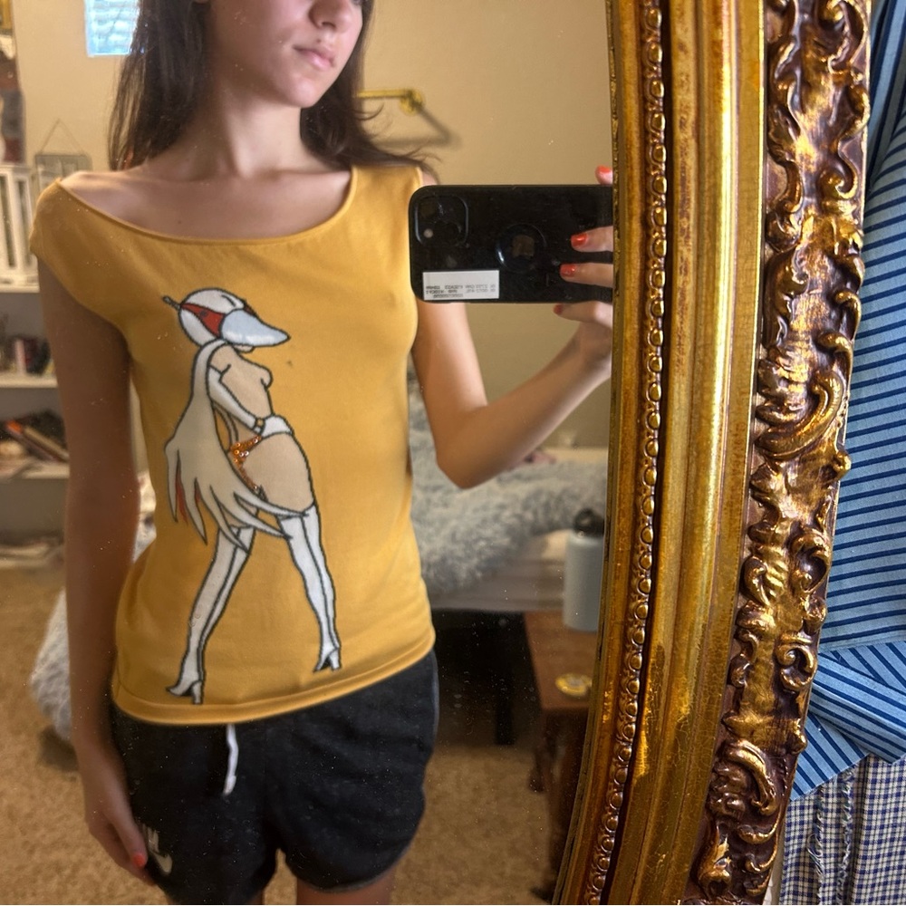 Japanese graphic top